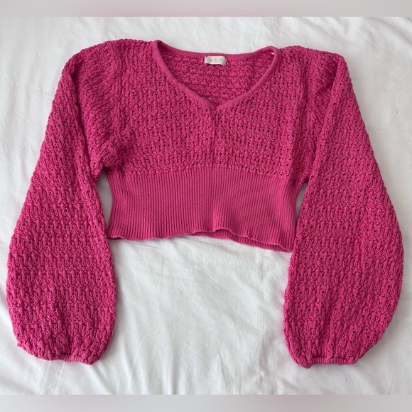 Altar'd State Sweaters - Alter’d state cropped pink knit sweater